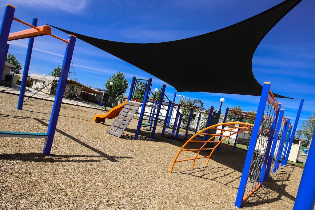Hotel Sun Country Lifestyle Park Mulwala Exterior foto