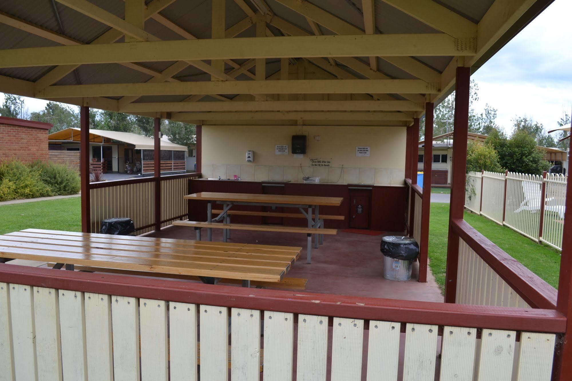 Hotel Sun Country Lifestyle Park Mulwala Exterior foto